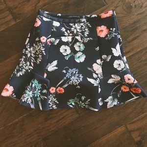 Zara Floral Scuba Mini Skirt